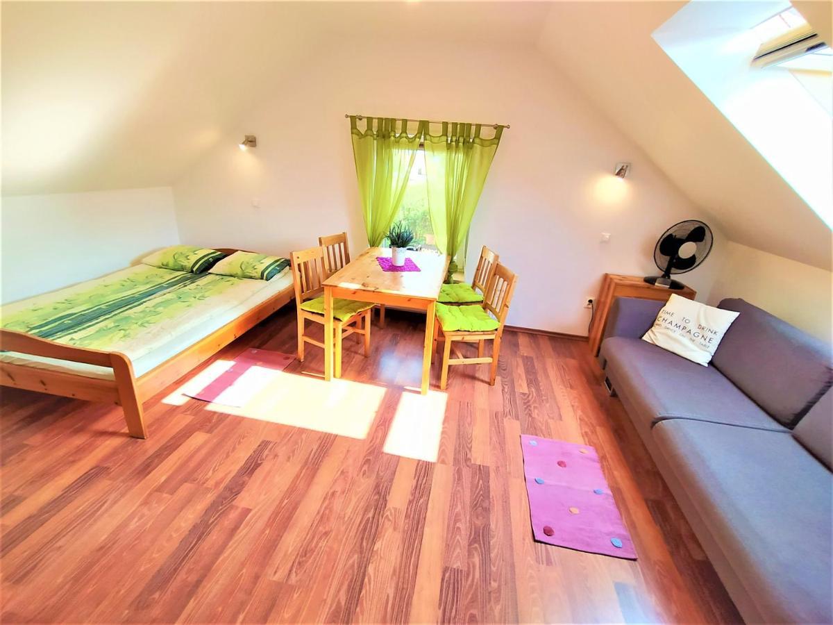 Madzia - Pokoje 2-4 Osobowe Z Lazienkami Wladyslawowo Bagian luar foto